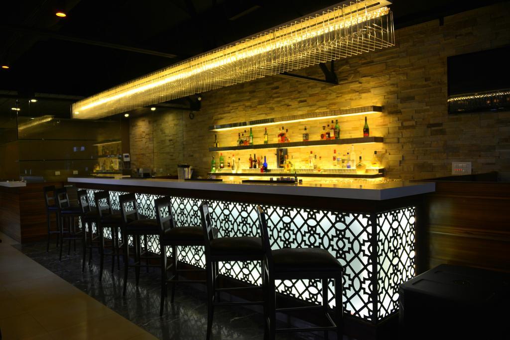 Hotel Bay 15 Panaji Esterno foto
