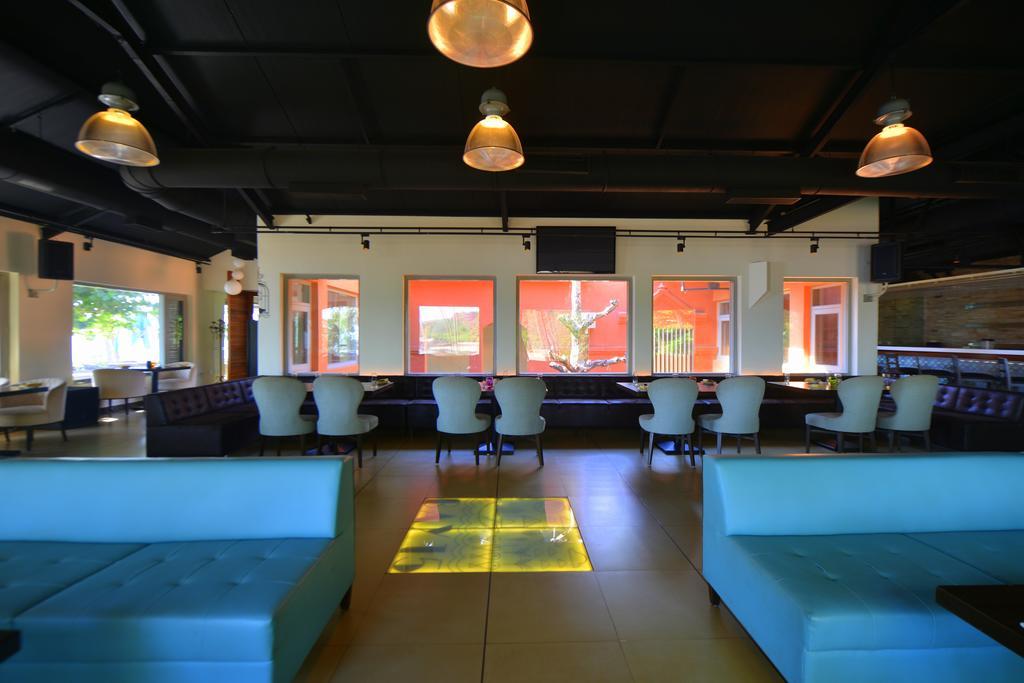 Hotel Bay 15 Panaji Esterno foto
